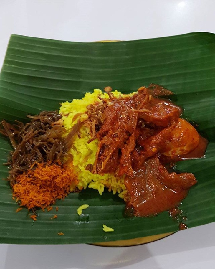 Nasi kuning Samarinda. (Foto: https://www.instagram.com/benny_gunawan168)