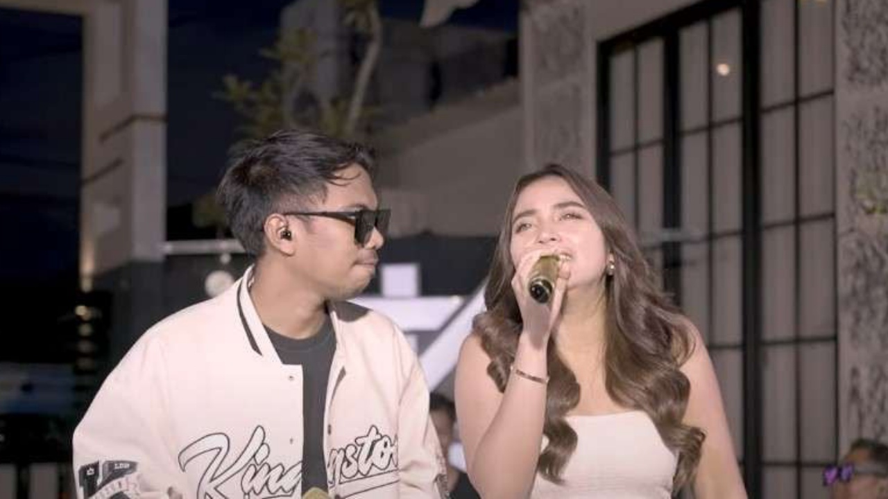 Lirik Lagu 'Ikhlasno', Single Populer Kolaborasi Dini Kurnia dan Mufly Key