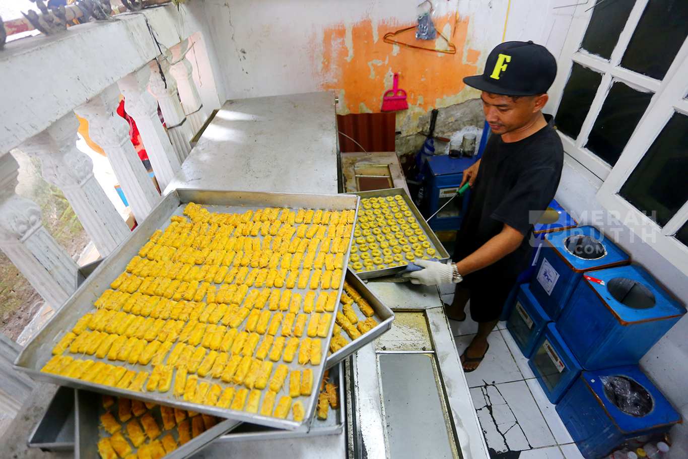 Berkah Jelang Hari Raya Idul Fitri 1447 H, Usaha Kue Kering Rumahan Banjir Orderan