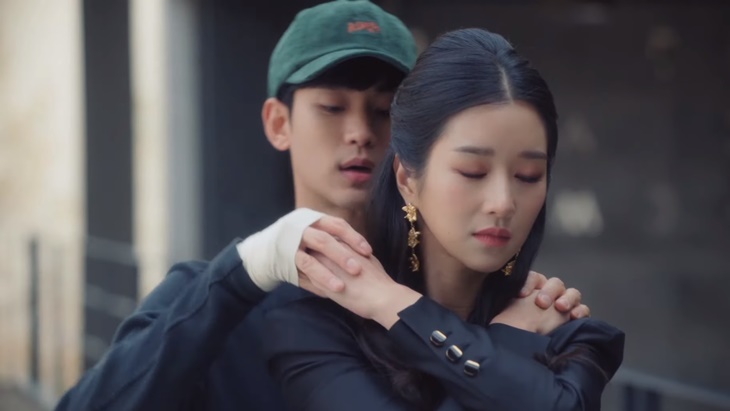 Mengenal Butterfly Hug dalam K-drama 'Its Ok Not To Be Okay'