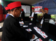 Aktivitas Penghitungan Suara Pilkada Serentak 2024 di Senayan Jakarta  