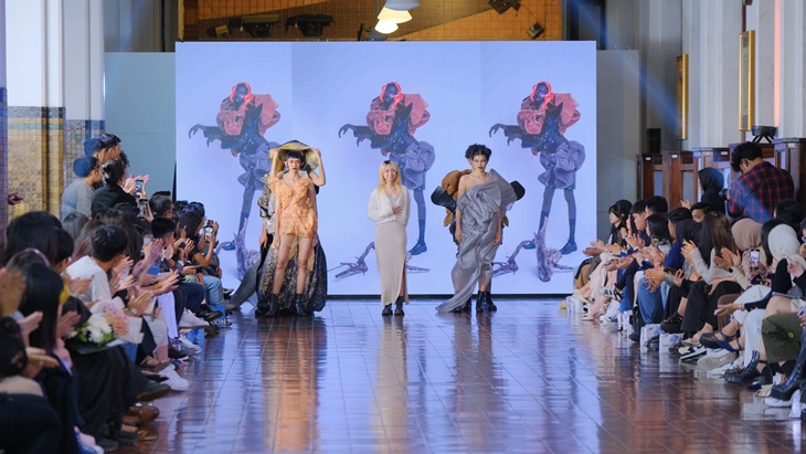 The Palace Hiasi Gemerlap UI Fashion Week 2024