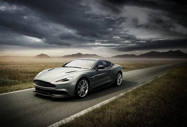 Lawrence Stroll secara terbuka mengatakan bahwa Aston tidak akan lagi membangun Vanquish mid-engine. (Foto: Aston Martin)