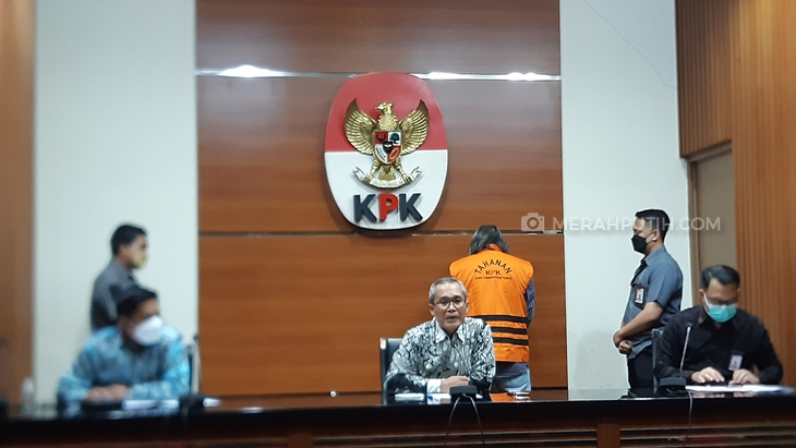 KPK Tahan 2 Konsultan Gunung Madu Plantations