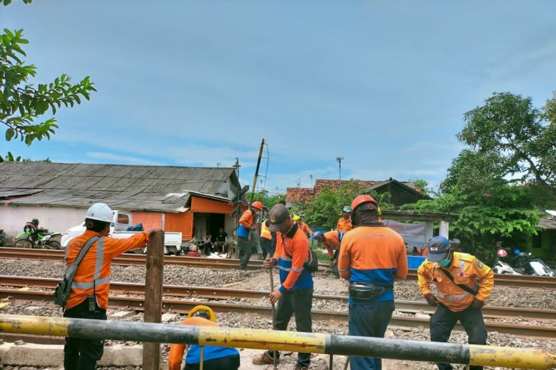PT KAI Tutup Empat Perlintasan Liar