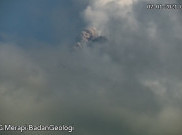 Merapi Kembali Keluarkan 2 Kali Guguran Lava Pijar, Warga Klaten Beraktivitas Normal