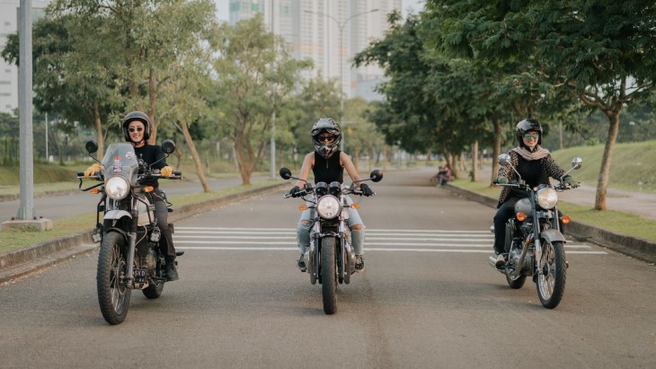 Patahkan Stereotipe, Perempuan Ambil Bagian dalam Hobi Bermotor