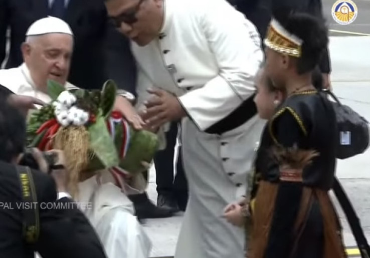 Mengenal Romo Markus Solo, Pendamping Paus Fransiskus yang Wajahnya ‘Mirip’ Hotman Paris