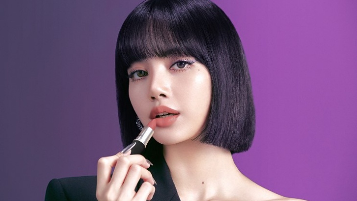 Lisa BLACKPINK Jadi Duta Global untuk Merek Kosmetik Terkenal