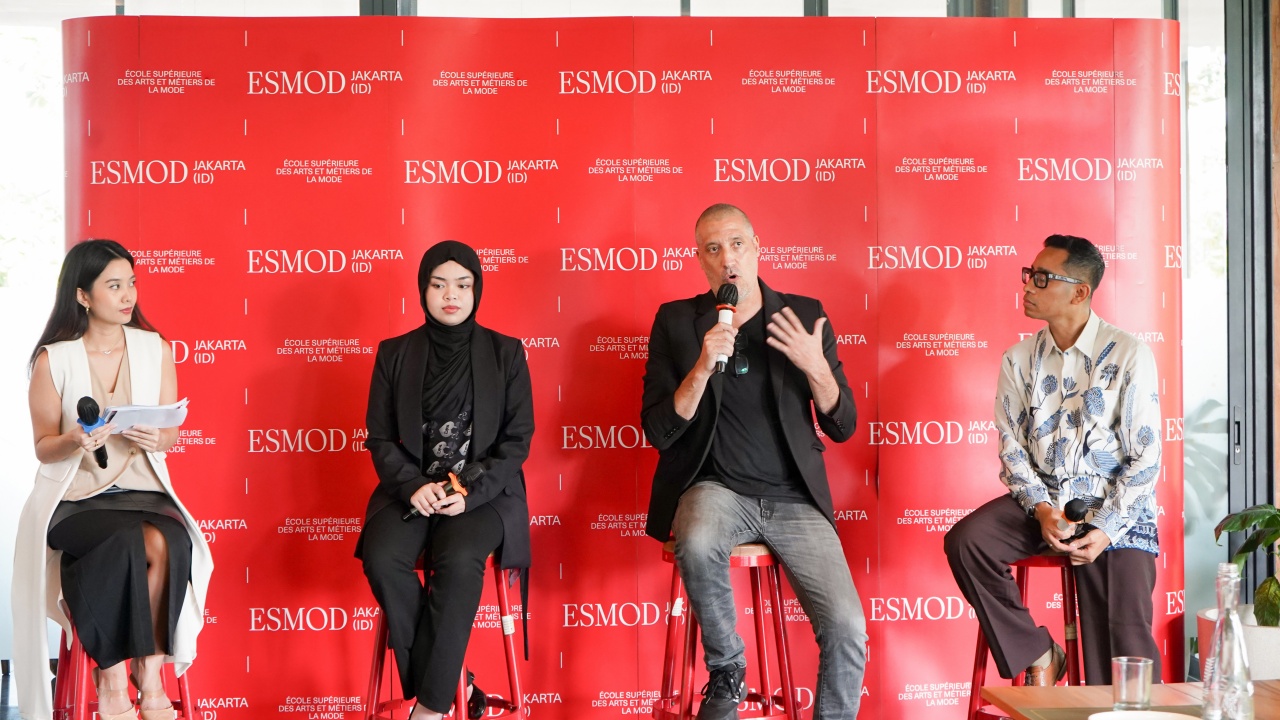 Tak Sekadar Belajar ke Luar Negeri, Program ESMOD Jakarta Bawa Identitas Fashion Indonesia ke Dunia