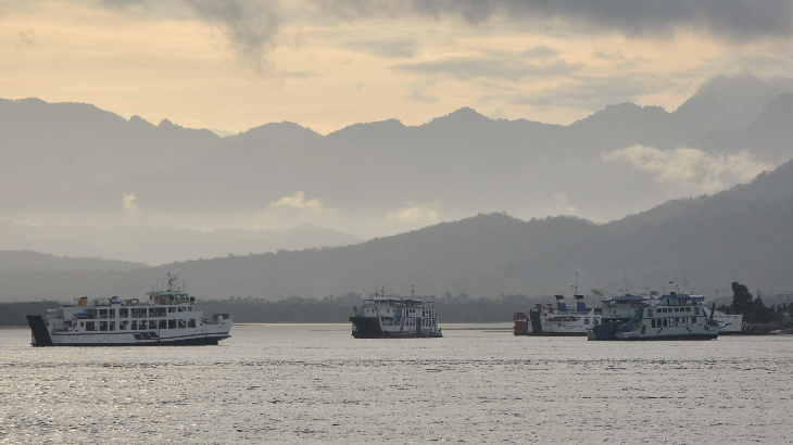 KM Dharma Kencana II Terbakar di Laut Jawa, 119 Penumpang Dievakuasi