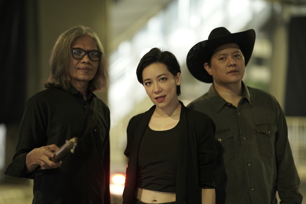 Reza Arfandy, Anov Blues One, dan Ashley Hamel Padukan Folk dengan Blues Lewat 'Bad Boi'