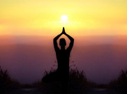 Tetap Bugar Selama Liburan dengan Yoga