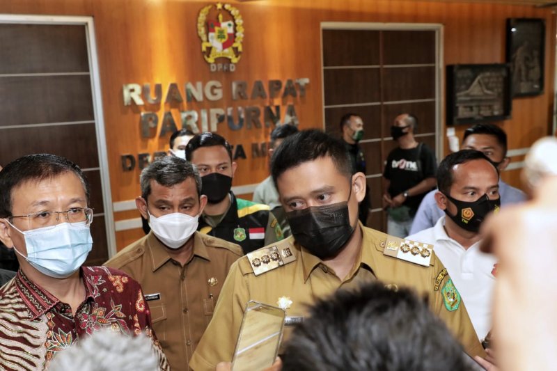 Bobby Alihkan Wewenang Penanganan Sampah Pada Kecamatan