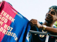 Lamine Yamal Sindir Real Madrid hingga Kibarkan Bendera Palestina saat Parade Juara Barcelona