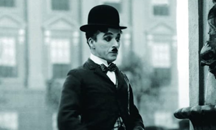 Selamat Ulang Tahun Charlie Chaplin! Lihat Lagi 4 Film Bisu Klasik Terbaiknya