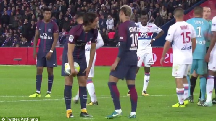 Neymar Minta Maaf ke Seluruh Pemain PSG