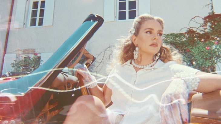 Lana Del Rey Tuduh Lorde Jiplak Lagunya