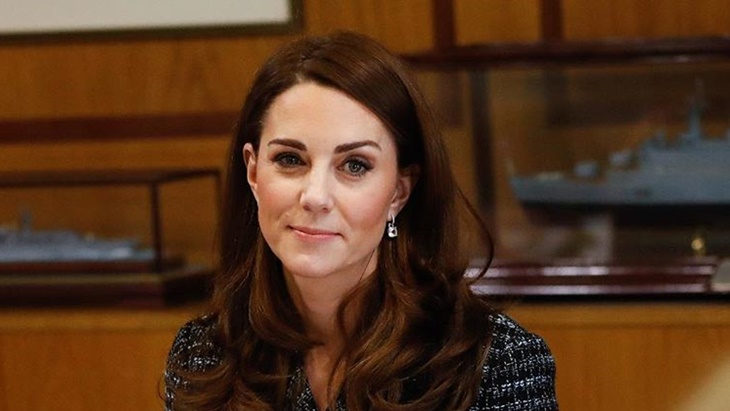 Dengan 6 Fashion Item ini, Kamu Bisa Tampil Chic ala Kate Middleton