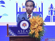 Jokowi Terima Palu Keketuaan ASEAN dari Perdana Menteri Kamboja