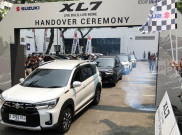 Suzuki XL7 Terbaru Mulai Diserahkan ke Konsumen, SPK Awal Tembus 1.300 Unit