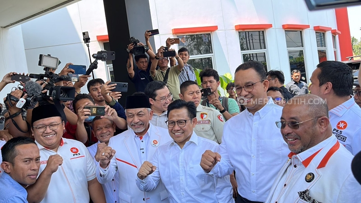 Anies-Cak Imin Tiba di Markas PKS
