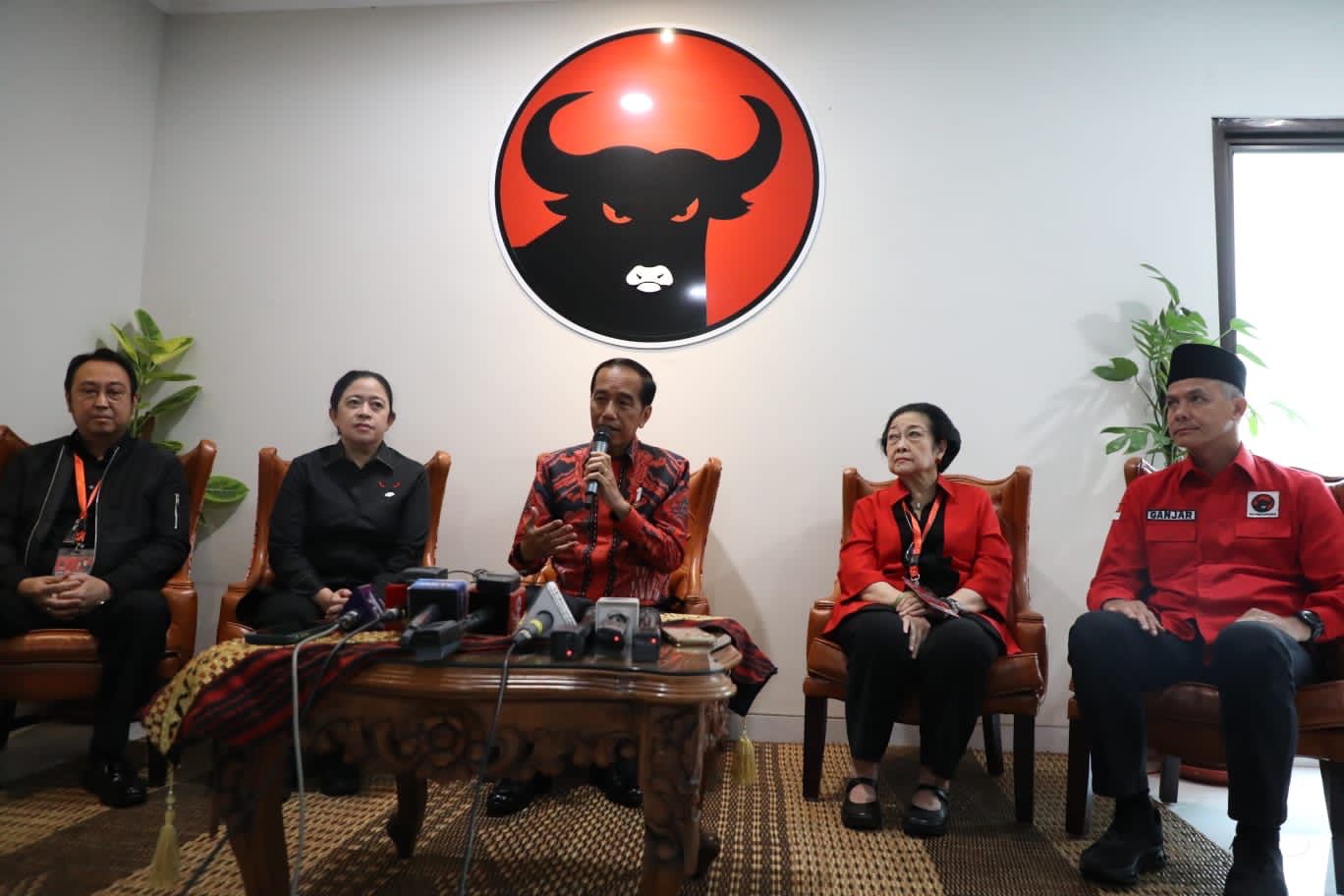 Jokowi Bicara Tantangan Global di Rakernas III PDIP