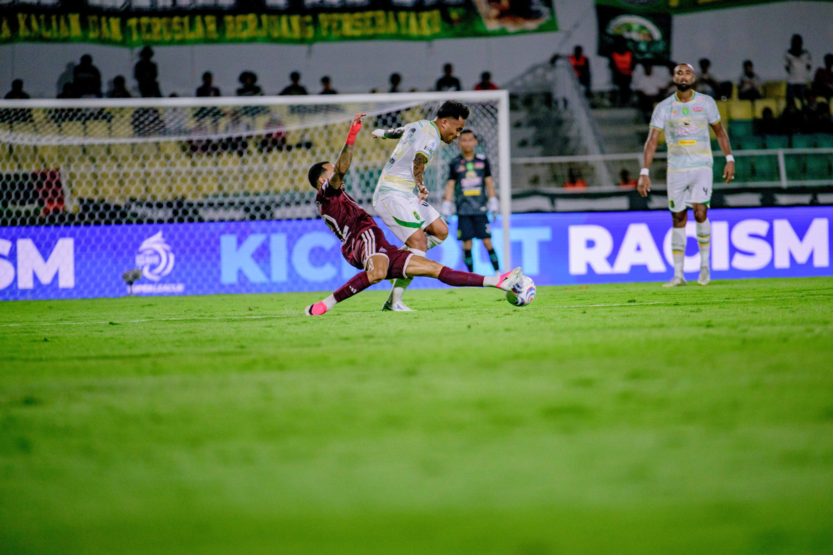 Persebaya Hancur di Parepare! Bernardo Tavares Murka, Penalti Alex Martins Gagal