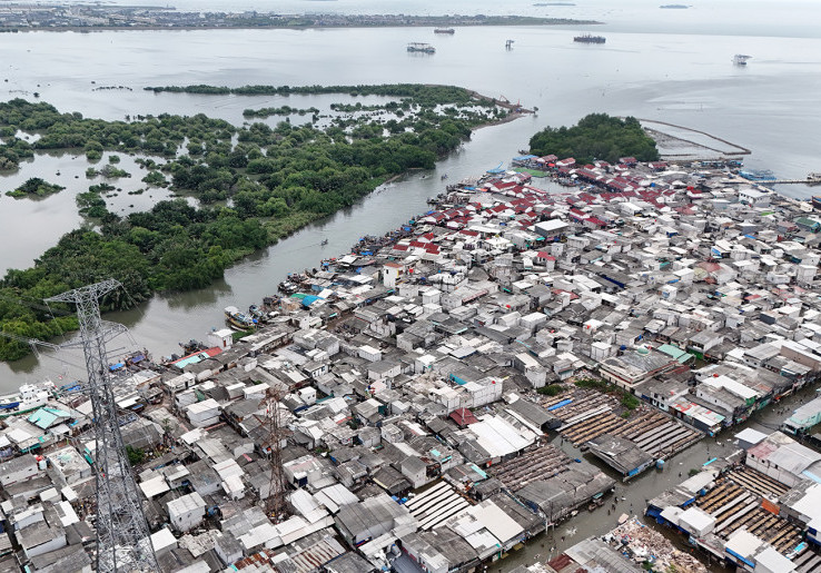 Pemprov DKI Siapkan Pembangunan Tanggul Permanen di Pantai Mutiara Usai Ramai Isu Kebocoran