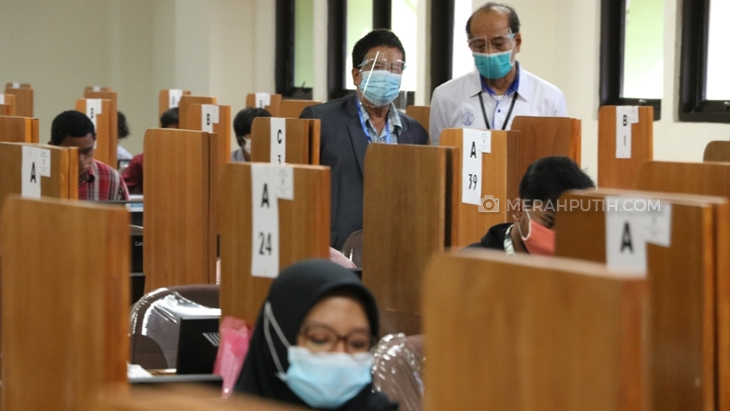 Ujian SBMPTN di UNS, Peserta Tidak Bawa Surat Sehat Rapid Test Dilarang Masuk