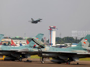 Demo Atraksi Jet Tempur di Lanud Halim Perdana Kusuma Jelang HUT ke-80 TNI