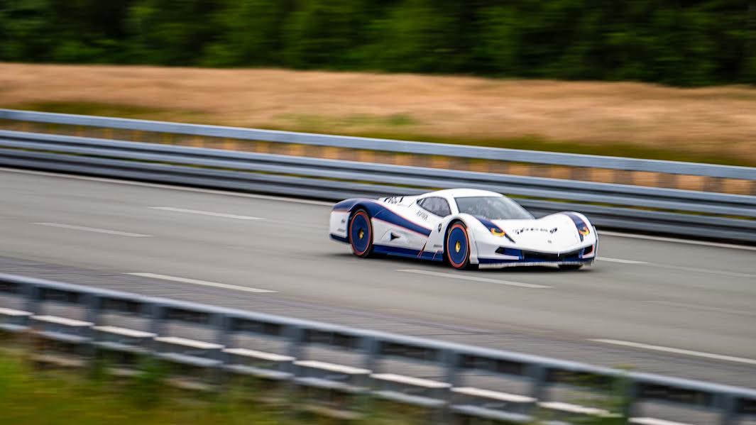 Aspark SP600 Pecahkan Rekor Hypercar Listrik Terkencang, Melaju 438,7 Km/Jam