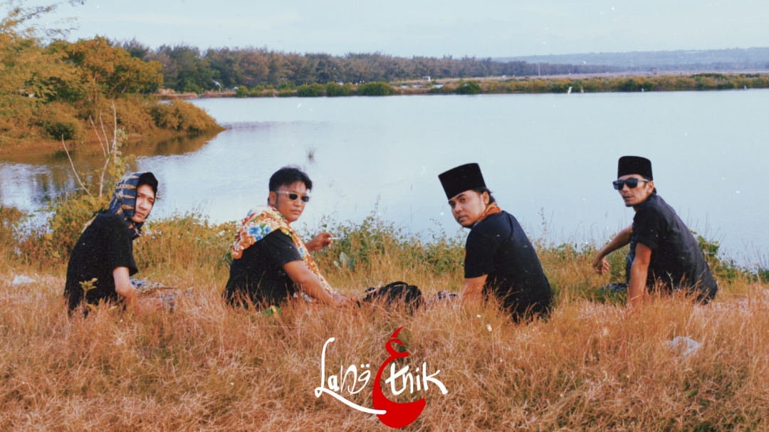 Grup Musik Asal Madura La Ngetnik Rilis Album Bertajuk 'LAWH'