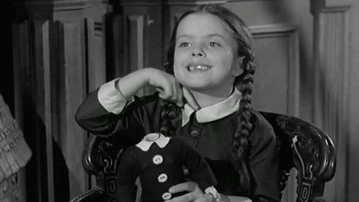 Lisa Loring, Pemeran Awal Wednesday Addams Meninggal Dunia