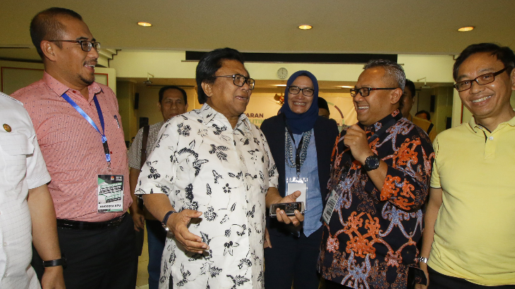Oesman Sapta Odang (kedua kiri) (ANTARA FOTO/Rivan Awal Lingga)