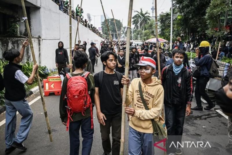 Datangi Polda Metro, KPAI Kawal Ratusan Anak yang Ditangkap Saat Demo 25 Agustus