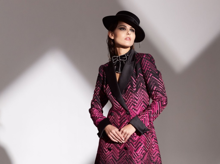 Koleksi musim ini terinspirasi oleh "ekspresi tanpa batas" dan telah menambahkan siluet berbeda. (Foto: Style Rave)