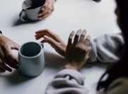 Bercerita dengan Teman Dekat Bisa Kurangi Keinginan Bundir