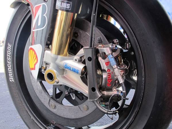 Rem MotoGP tidak memakai rem ABS (Foto/pertamax7.com)