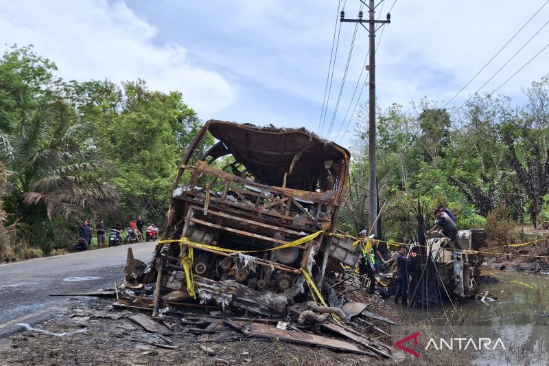 Tim DVI Terima 17 Jenazah Korban Kecelakaan Bus ALS dan Truk Tangki di Sumsel