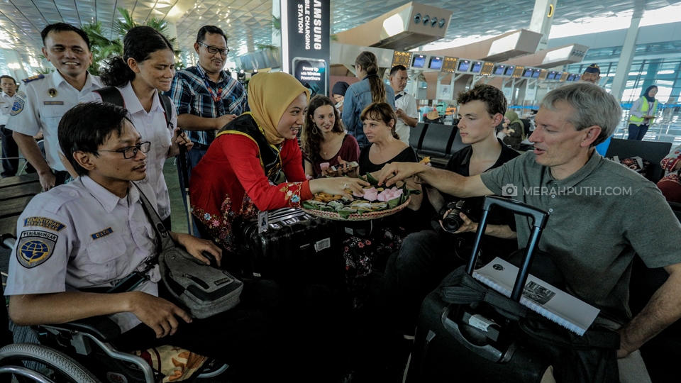 Hari Pelanggan Nasional di Bandara Soekarno-Hatta