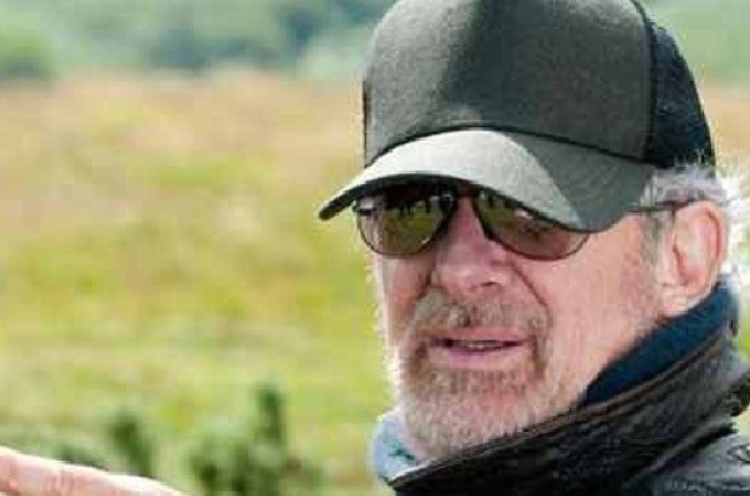 4 Fakta tentang Steven Spielberg, Nomor 4 Bukti Idealismenya