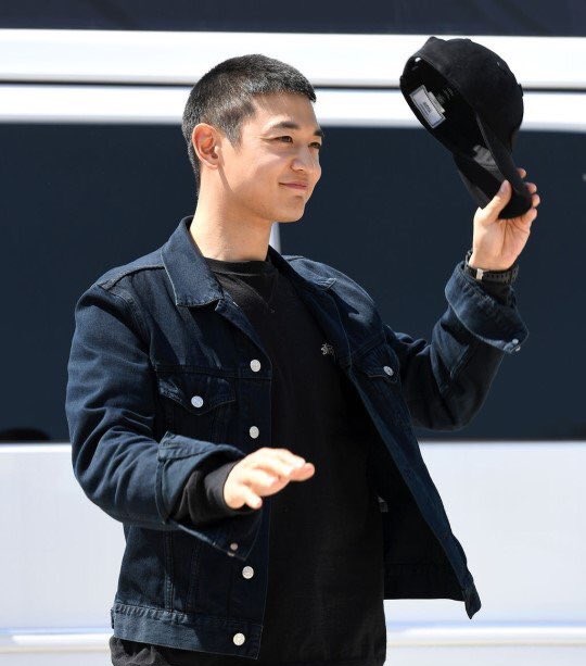 Minho Wajib Militer