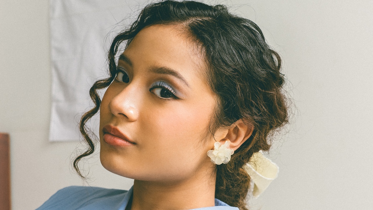 Alaska Sirait Tampilkan Sisi Reflektif Lewat 'Good For You', Berikut Lirik Lengkapnya