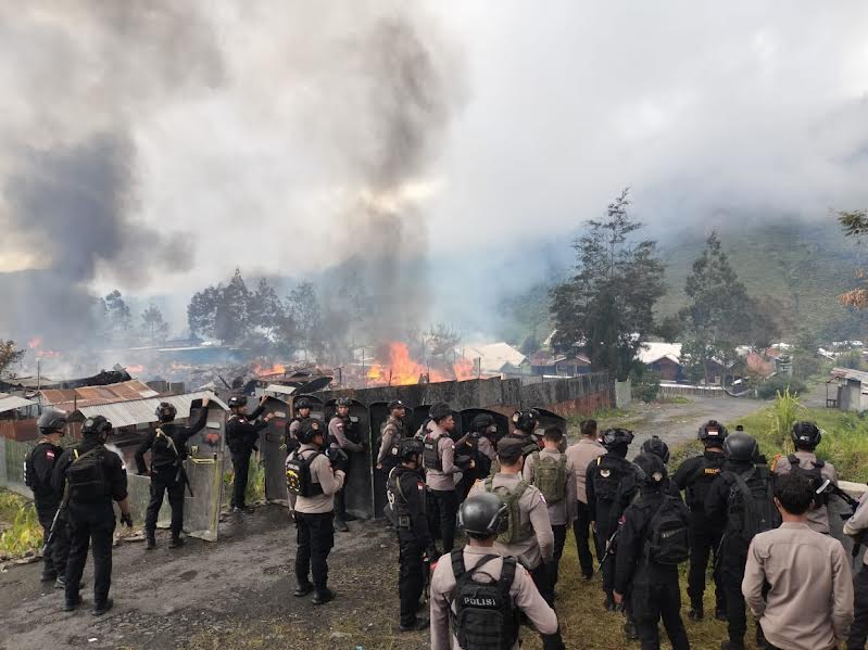 Bentrokan Massa Antar Pendukung Paslon di Puncak Jaya Papua, Situasi Masih Tegang