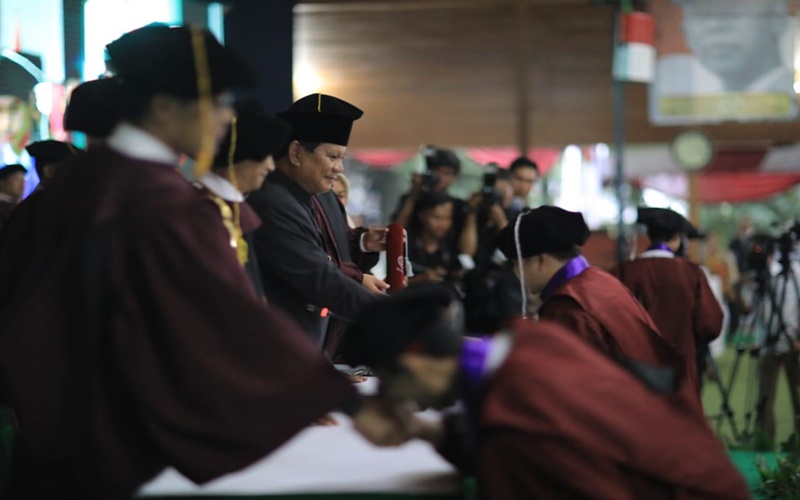  Hadiri Wisuda UKRI, Prabowo: Kalian Harus Mengabdi Kepada Rakyat Indonesia
