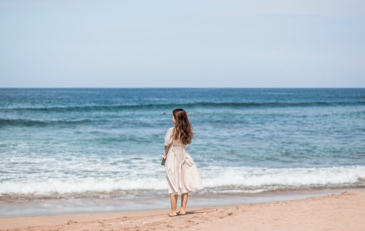 Pantai Kuta menjadi destinasi andalan. (Foto unsplash/graciadharmaa)