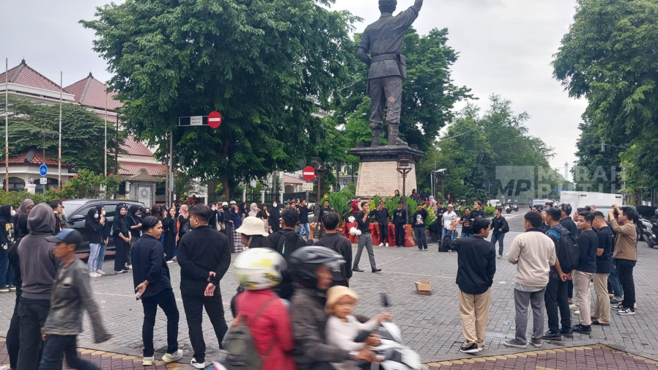 Aliansi BEM Soloraya Demo Tolak Kenaikan PPN 12%