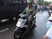 Terjebak Macet, Pangkostrad Naik Motor ke lokasi HUT TNI