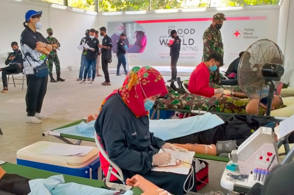 Butuh Stok 10 Ribu Kantong, Bupati Tangerang Ajak Warga Donor Darah